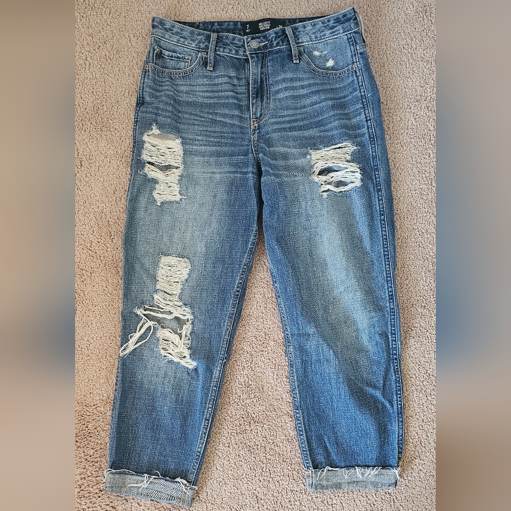 Hollister, Size 7, high-rise girlfriend jeans